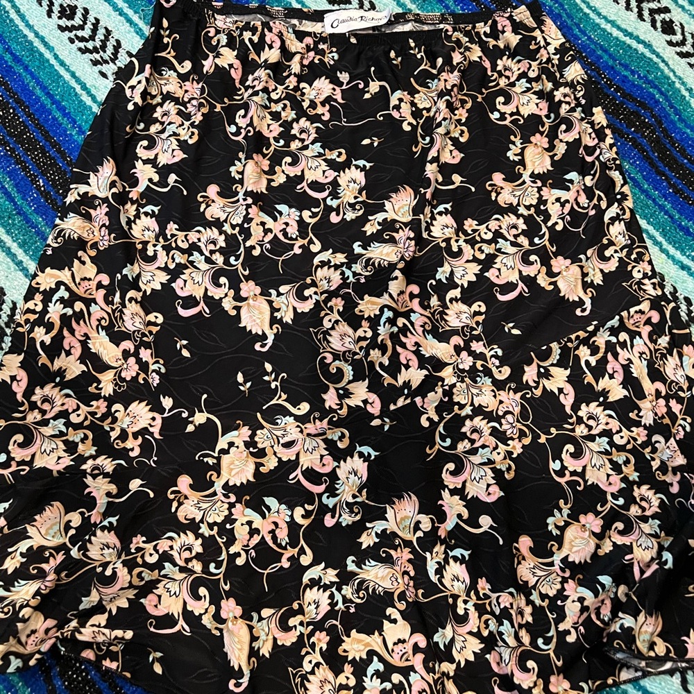 Vintage 90's/y2K Claudia Richard Black‎ floral skirt